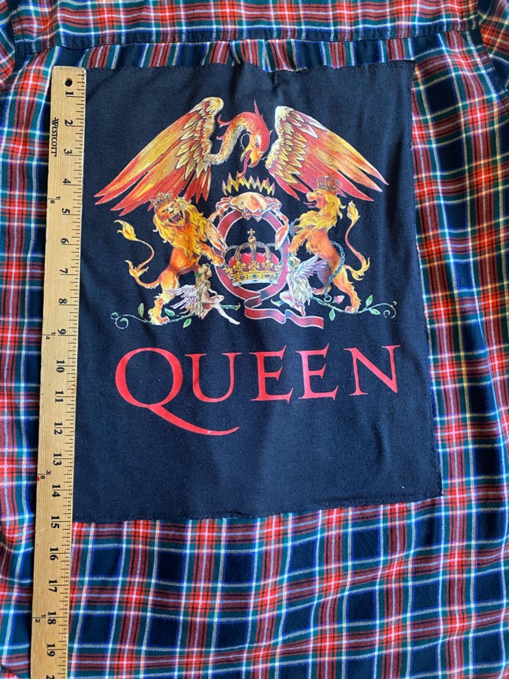 Upcycled Plaid Flannel Shirt with Queen Graphic Size XL - Picture 5 of 7